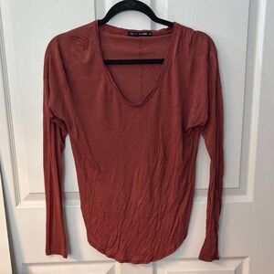 Rag & bone rust light weight long sleeve tee
